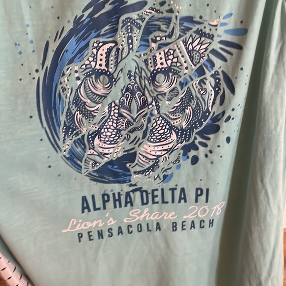 Alpha delta pi tank - Picture 2 of 4